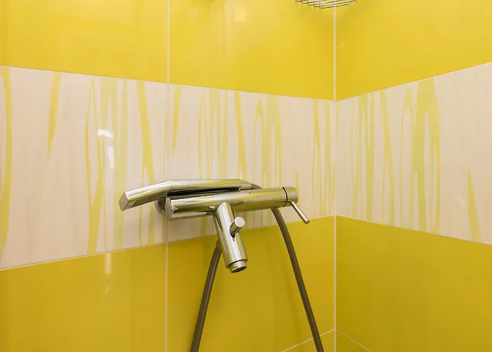 Tauzer * ماندري