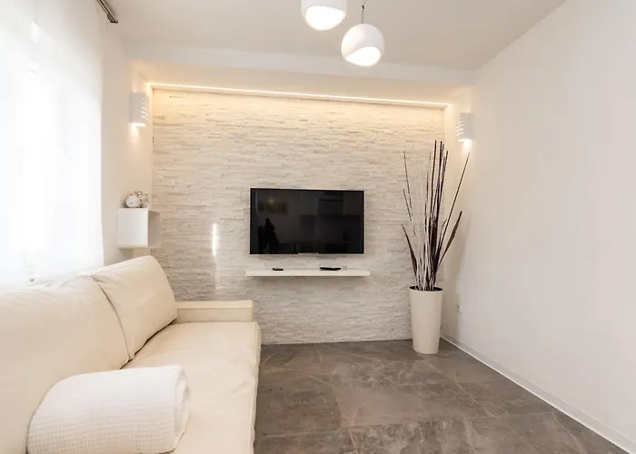 Tauzer Apartament Mandre