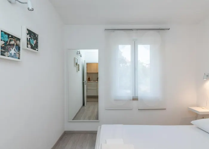 Apartament Tauzer Mandre