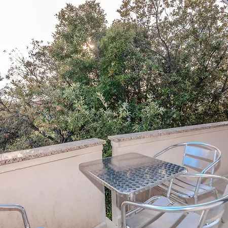Tauzer Apartamento *